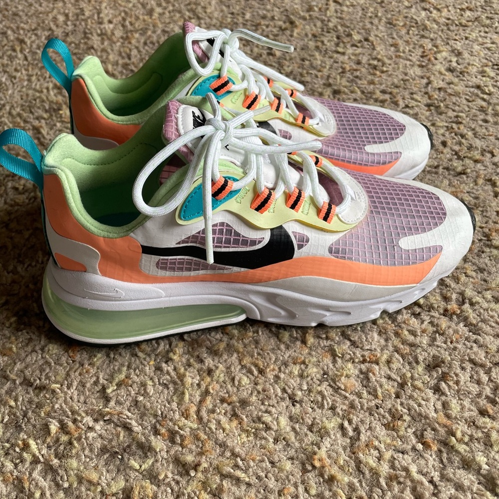 Nike Air Max React 270 SE Light Arctic Pink